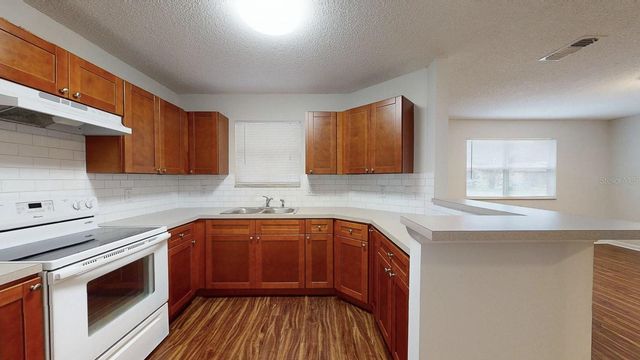 3113 GORDON COURT, Tampa, FL 33619