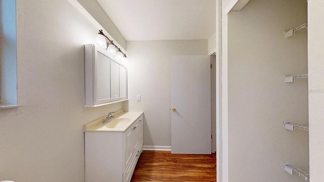 3113 GORDON COURT, Tampa, FL 33619