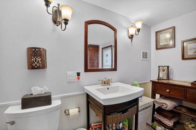 209 Kingsley Avenue, Waterloo, IA 50701