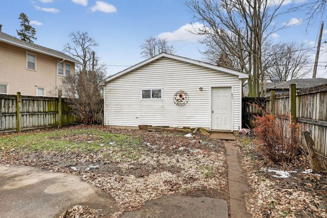 209 Kingsley Avenue, Waterloo, IA 50701