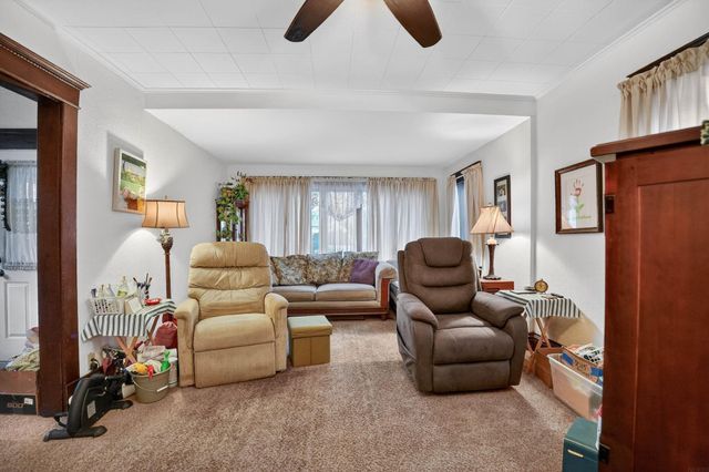 209 Kingsley Avenue, Waterloo, IA 50701