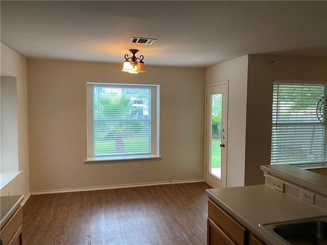 1229 Vincent PL, Pflugerville, TX 78660