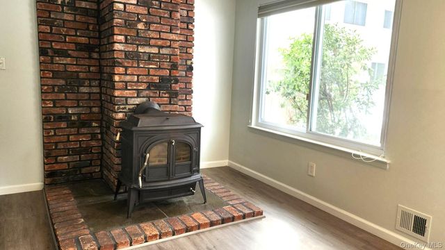 224 H Springmeadow Drive H, Holbrook, NY 11741