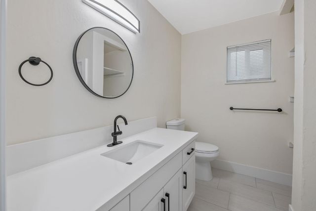 697 E Scott Avenue, Fresno, CA 93710