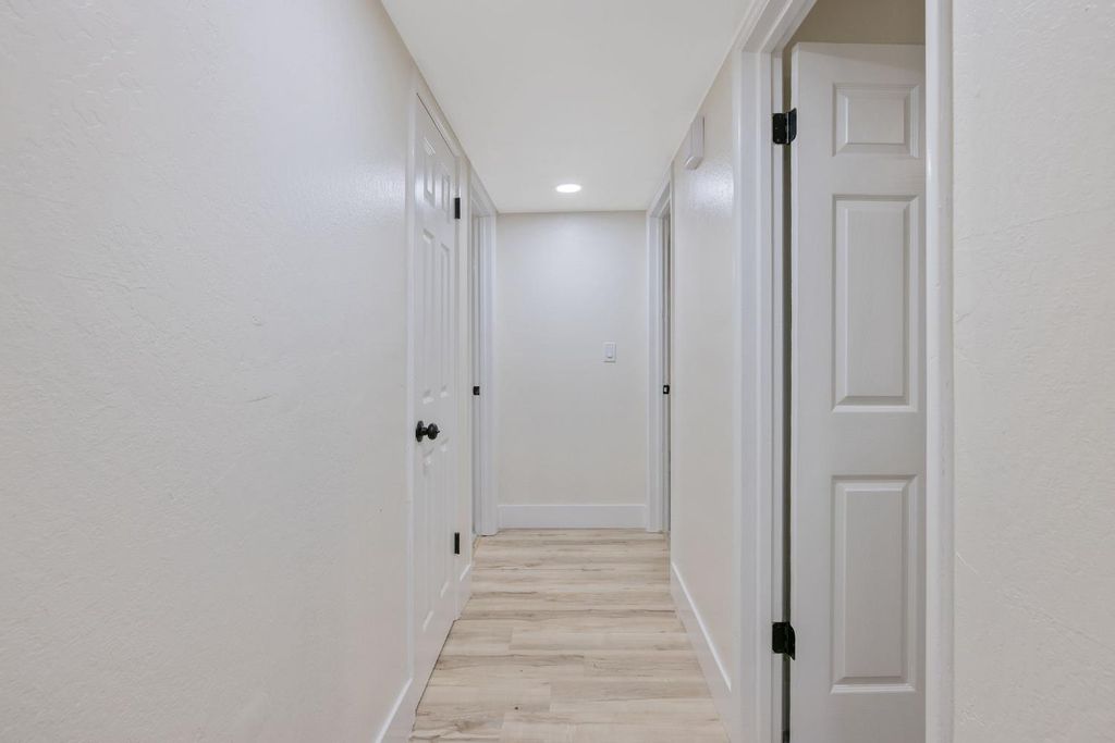 Image 25 of property listing at 697 E Scott Avenue, Fresno, CA 93710