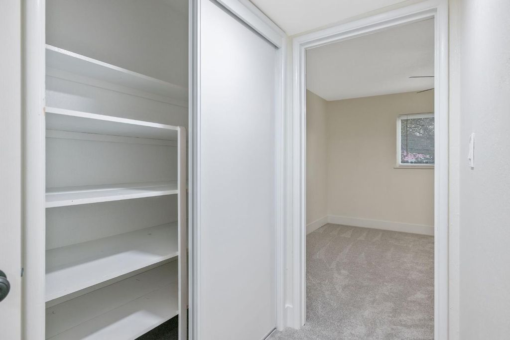 Image 34 of property listing at 697 E Scott Avenue, Fresno, CA 93710