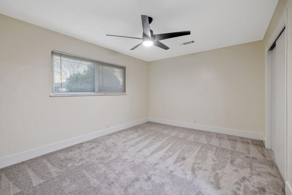 Image 35 of property listing at 697 E Scott Avenue, Fresno, CA 93710