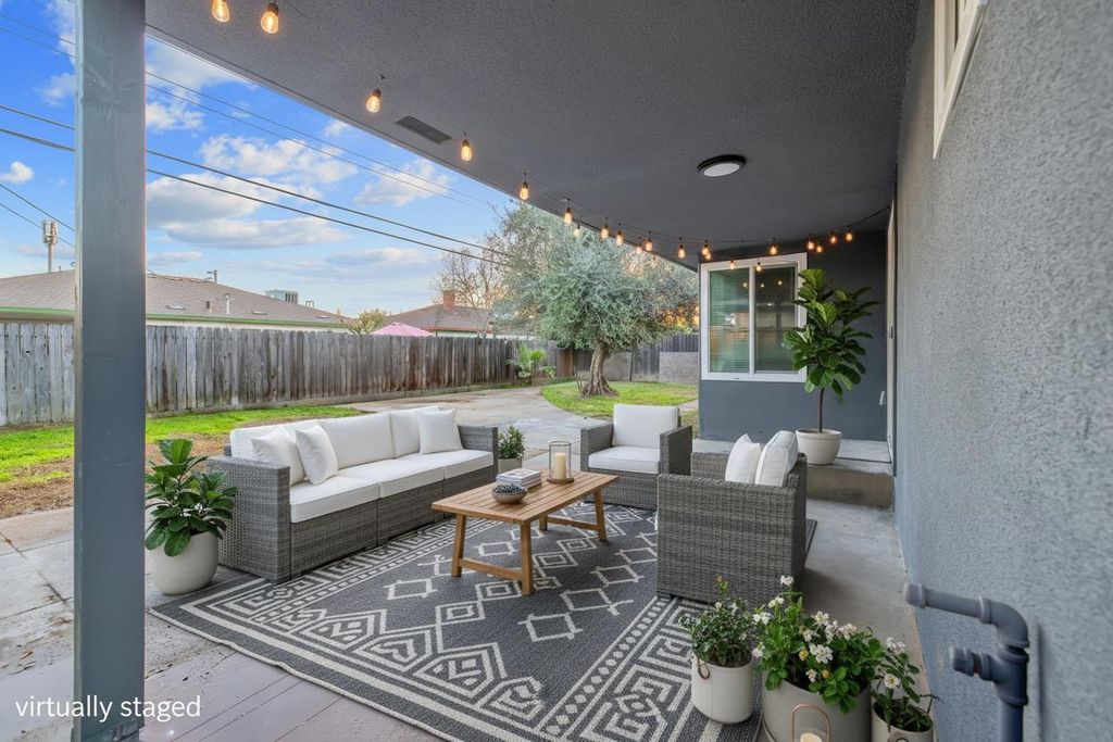 Image 38 of property listing at 697 E Scott Avenue, Fresno, CA 93710