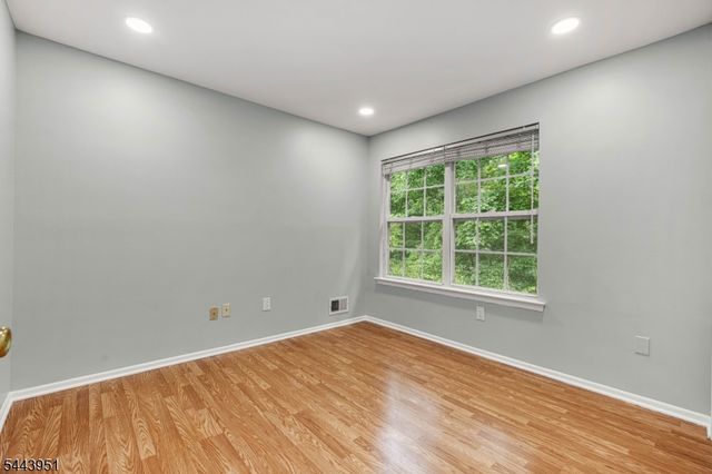 259 Retta Ct, Piscataway Twp., NJ 08854