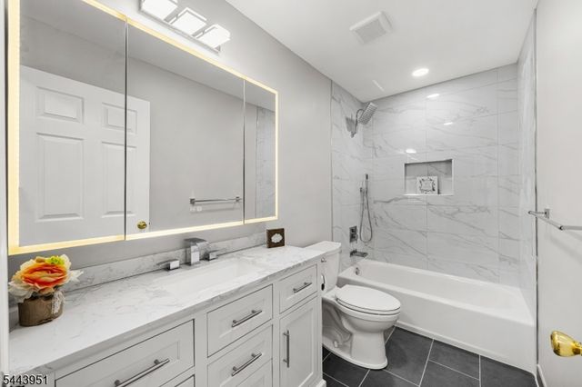 259 Retta Ct, Piscataway Twp., NJ 08854