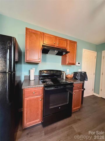 5730 Natick Drive, Charlotte, NC 28214