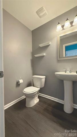 5730 Natick Drive, Charlotte, NC 28214