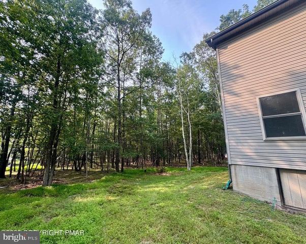 85 SHAWNEE TRL, Albrightsville, PA 18210