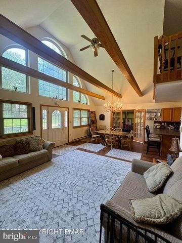 85 SHAWNEE TRL, Albrightsville, PA 18210