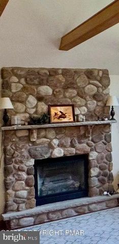 85 SHAWNEE TRL, Albrightsville, PA 18210