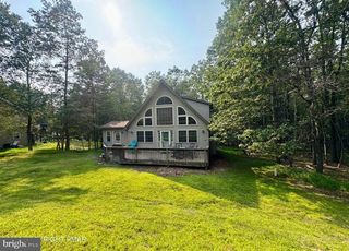 85 SHAWNEE TRL, Albrightsville, PA 18210