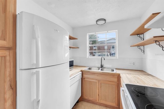 4212 LAKE UNDERHILL ROAD A, Orlando, FL 32803