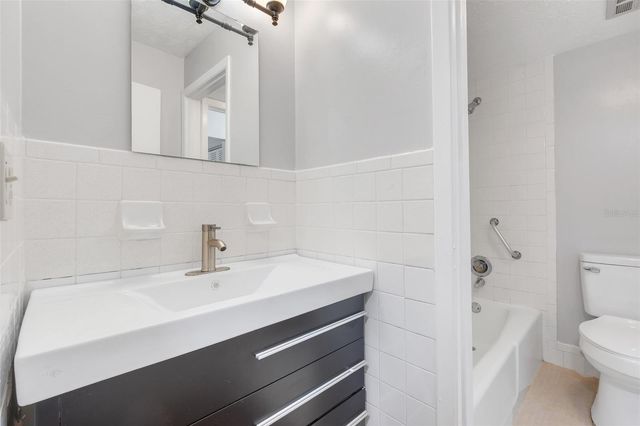 4212 LAKE UNDERHILL ROAD A, Orlando, FL 32803