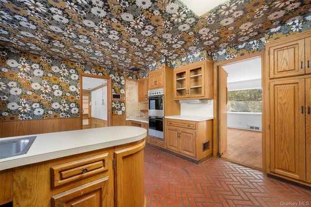 66 Deepdale Drive, Great Neck, NY 11021