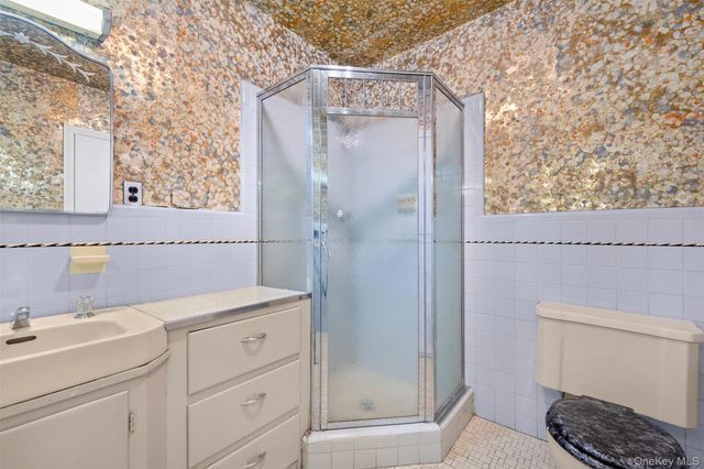 66 Deepdale Drive, Great Neck, NY 11021