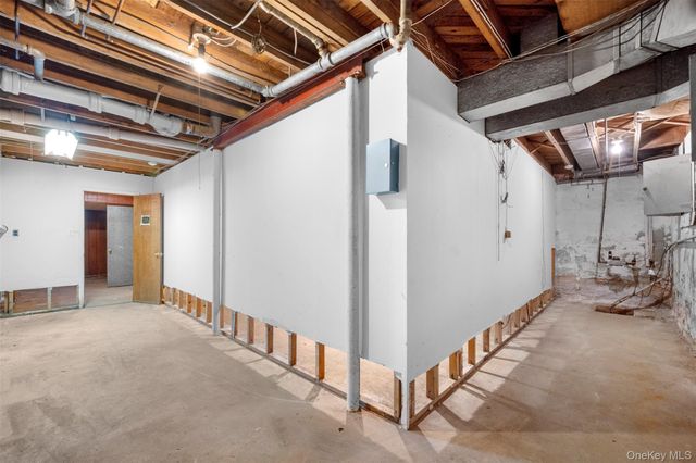 66 Deepdale Drive, Great Neck, NY 11021