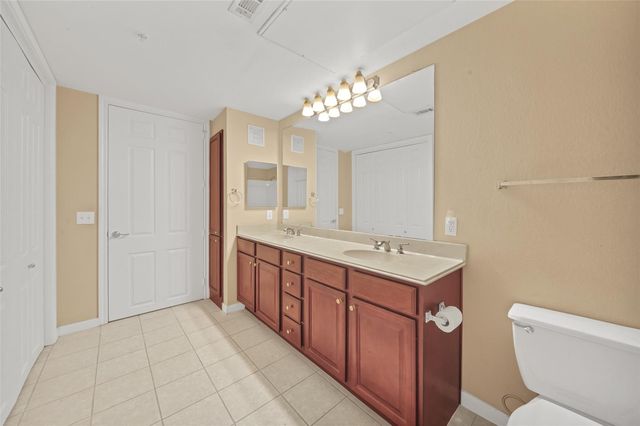 7575 Kirby Drive 2320, Houston, TX 77030