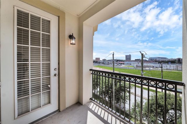7575 Kirby Drive 2320, Houston, TX 77030