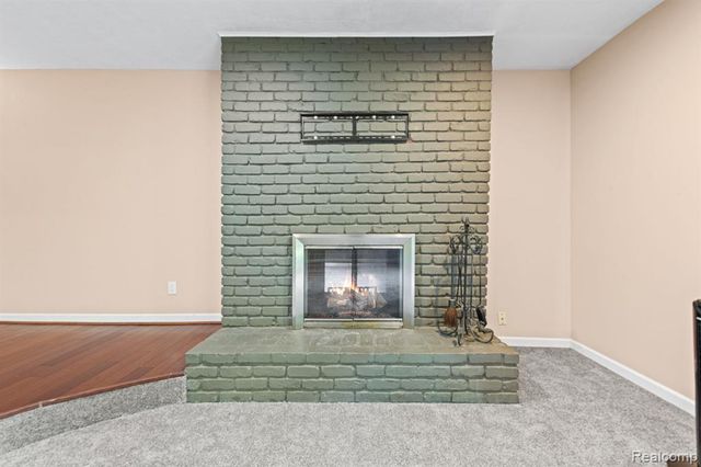 33165 Maplenut Street, Farmington, MI 48336