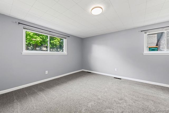 33165 Maplenut Street, Farmington, MI 48336