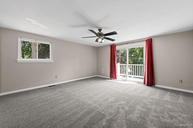 33165 Maplenut Street, Farmington, MI 48336