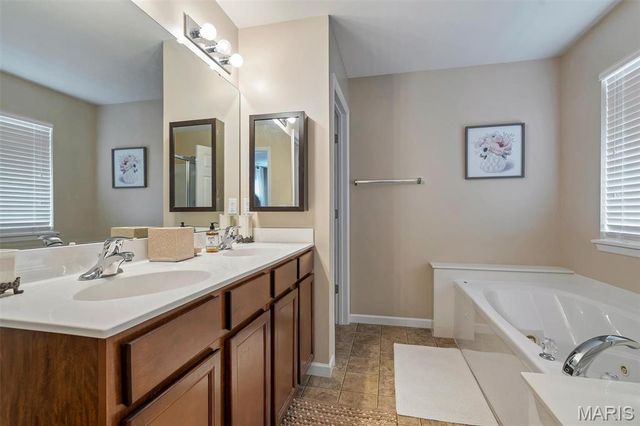 643 Country Heights Drive, Lake St Louis, MO 63367