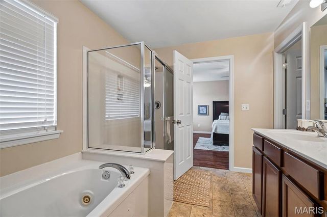 643 Country Heights Drive, Lake St Louis, MO 63367