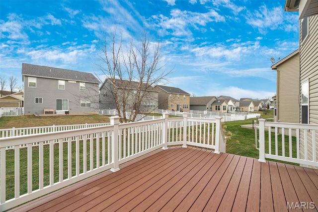 643 Country Heights Drive, Lake St Louis, MO 63367