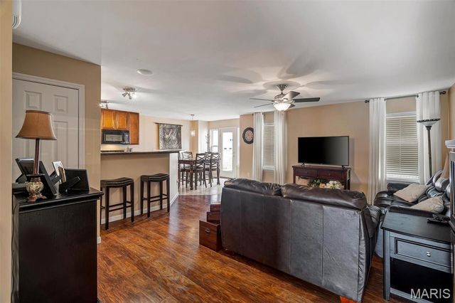 643 Country Heights Drive, Lake St Louis, MO 63367