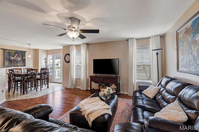 643 Country Heights Drive, Lake St Louis, MO 63367