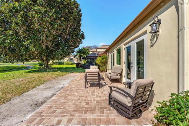 236 Country Club Drive, Melbourne, FL 32940