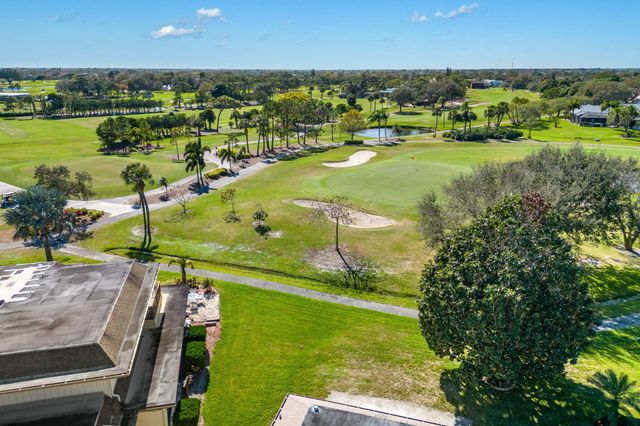 236 Country Club Drive, Melbourne, FL 32940