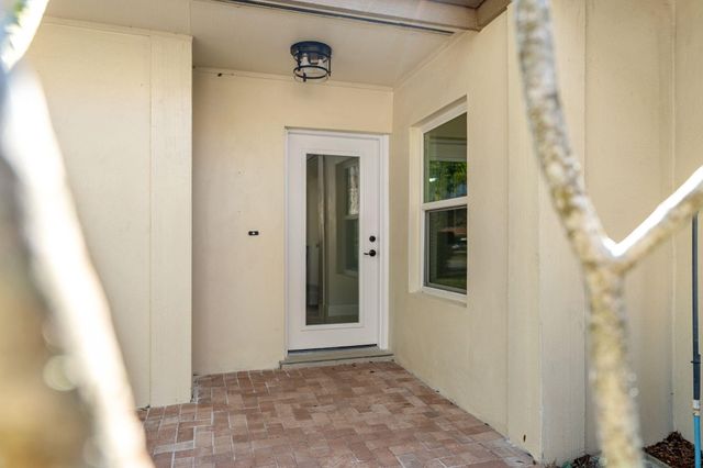 236 Country Club Drive, Melbourne, FL 32940