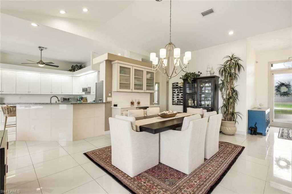 Image 10 of property listing at 5011 SW 5th PL, Cape Coral, FL 33914