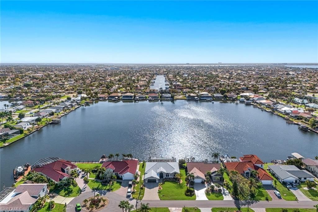 Image 35 of property listing at 5011 SW 5th PL, Cape Coral, FL 33914