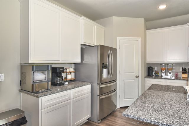 7142 E 154th Street S, Bixby, OK 74008