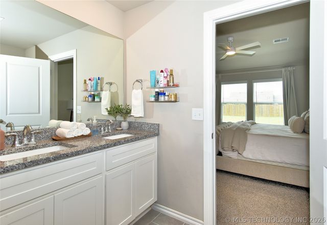 7142 E 154th Street S, Bixby, OK 74008