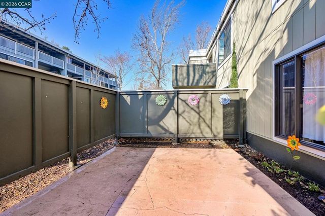 1116 Running Springs 6, Walnut Creek, CA 94595