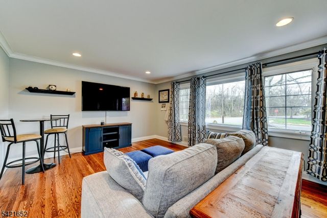 3 Yorktown Rd, Millstone Boro, NJ 08844