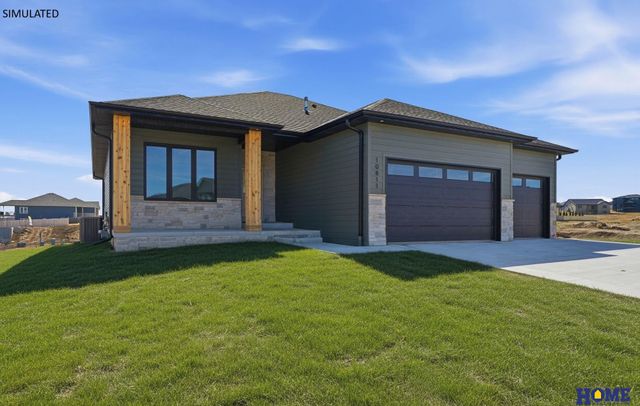 829 Regiment Road, Lincoln, NE 68527