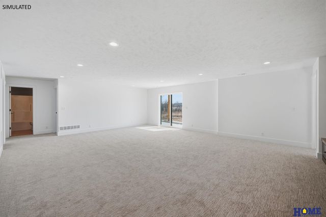 829 Regiment Road, Lincoln, NE 68527