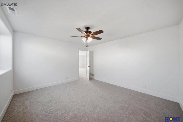 829 Regiment Road, Lincoln, NE 68527