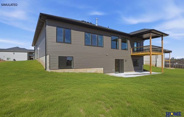 829 Regiment Road, Lincoln, NE 68527