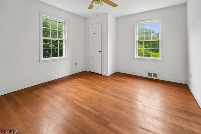 219 Ashland Rd, Summit City, NJ 07901