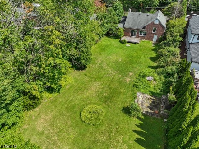 219 Ashland Rd, Summit City, NJ 07901